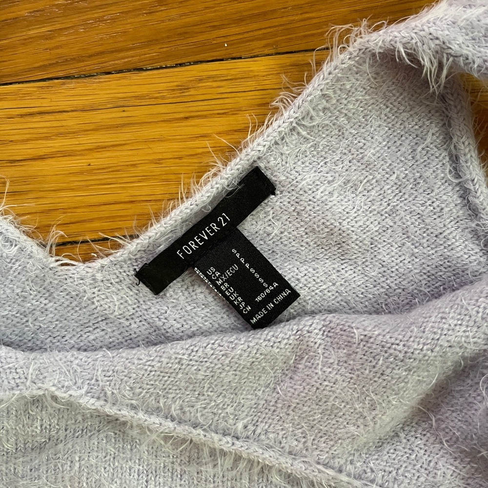 Cropped light purple fuzzy tank
